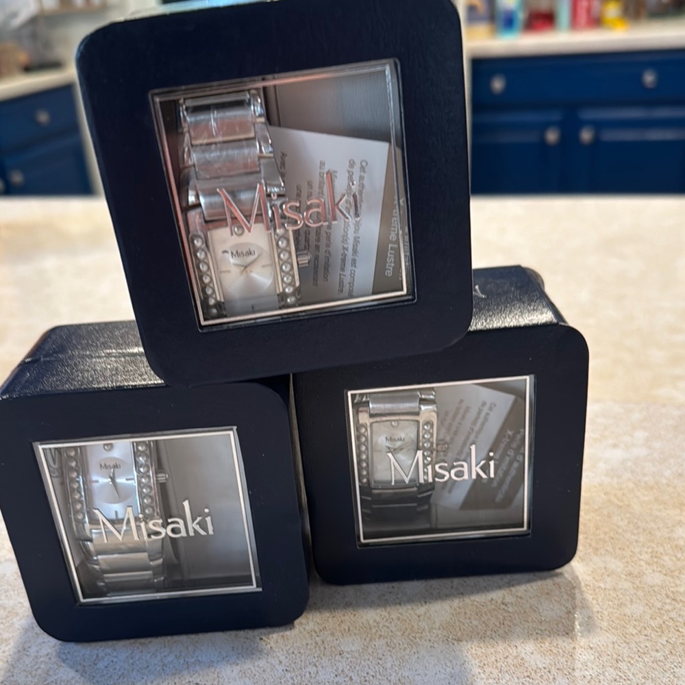 Silver Smartwatch - Picture 2 of 5